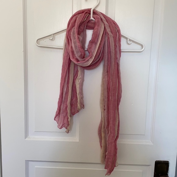 Pink and white scarf - Picture 1 of 2